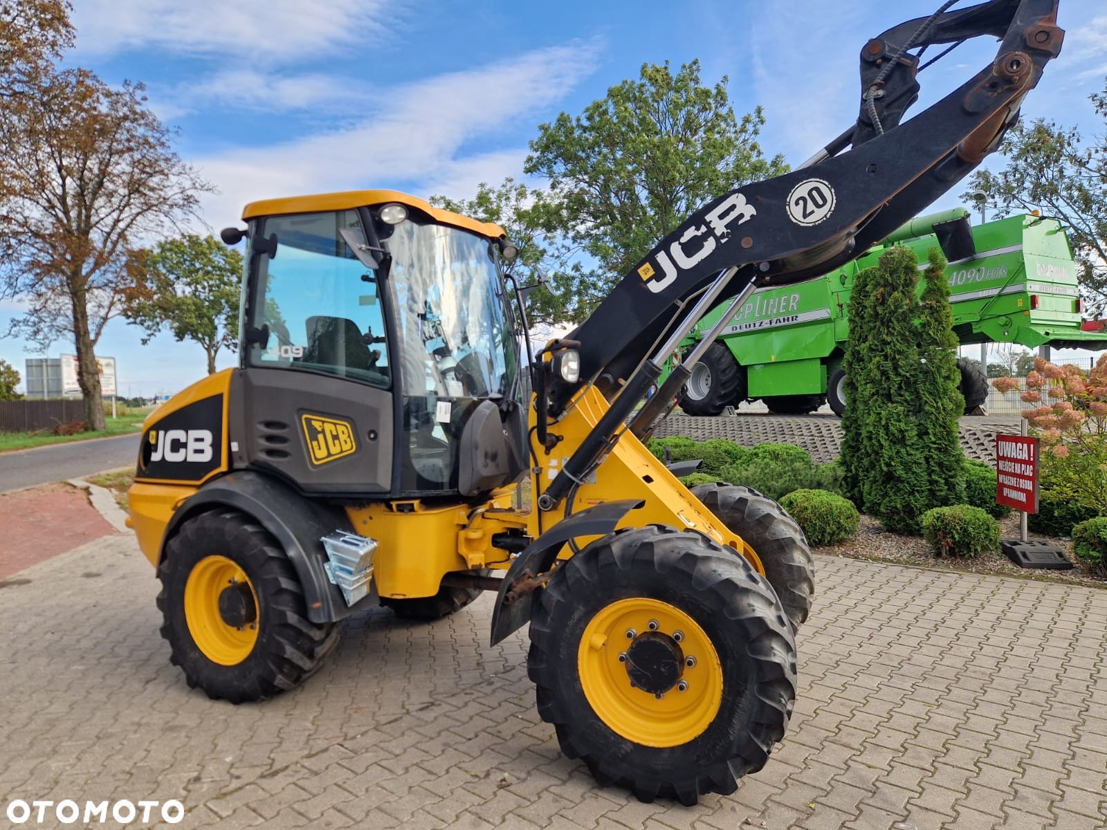 JCB 409 - 10