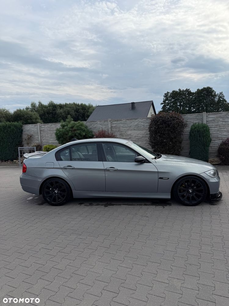 BMW Seria 3 320i - 8