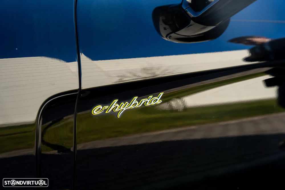 Porsche Panamera 4 E-Hybrid - 10