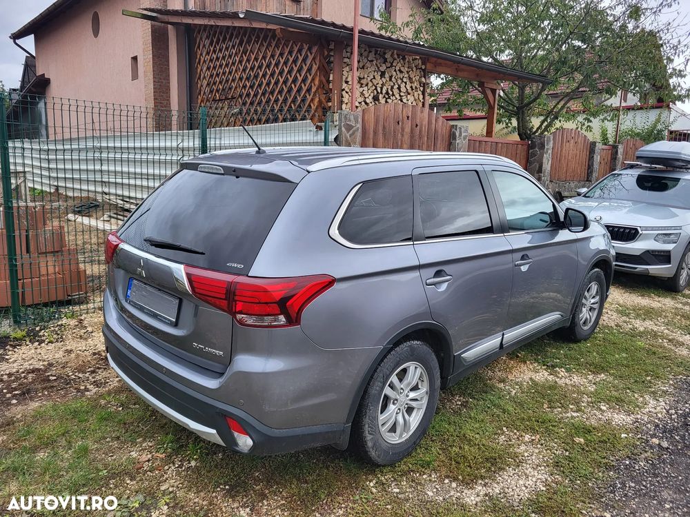 Mitsubishi Outlander 2.2 DI-D M/T AS&G Intense S95 - 1