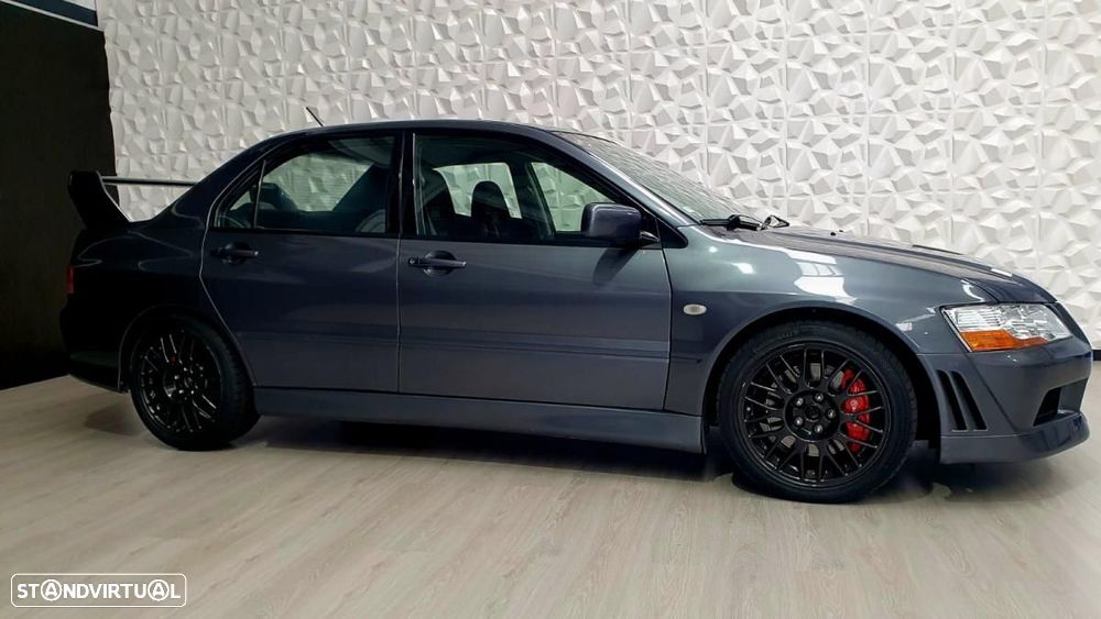 Mitsubishi Lancer Evolution VII RS-II - 4