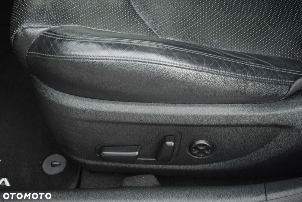 Kia Optima - 27