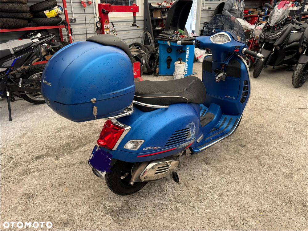 Vespa GTS - 6