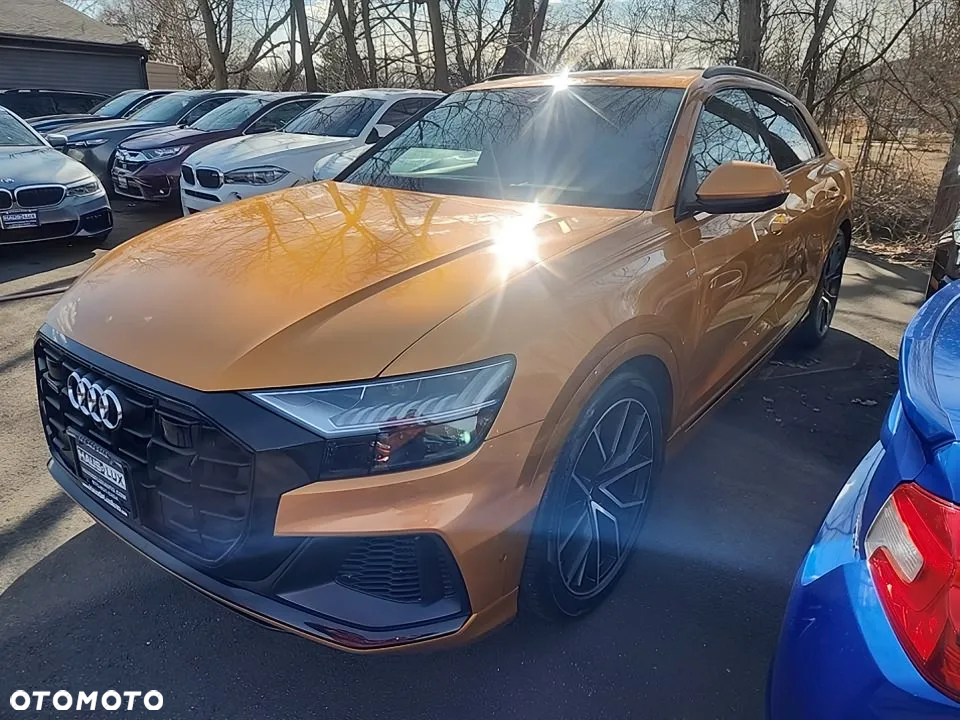 Audi Q8 55 TFSI quattro tiptronic