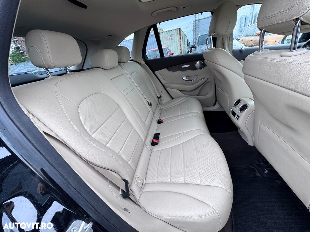 Mercedes-Benz GLC 250 d 4MATIC 9G-TRONIC AMG Line - 17