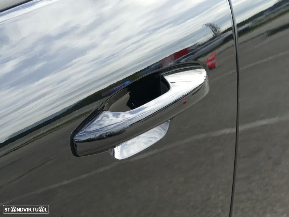 Volvo XC 40 2.0 D3 Momentum Geartronic - 6