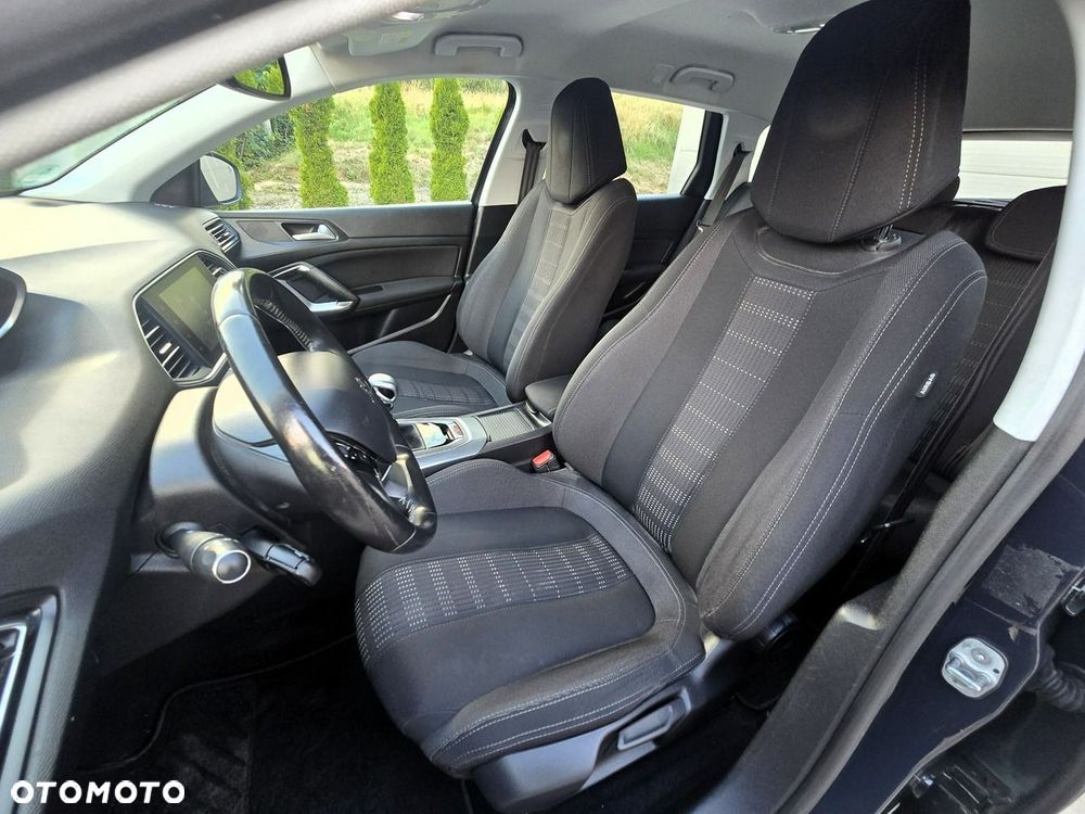 Peugeot 308 2.0 BlueHDi Allure S&S - 23