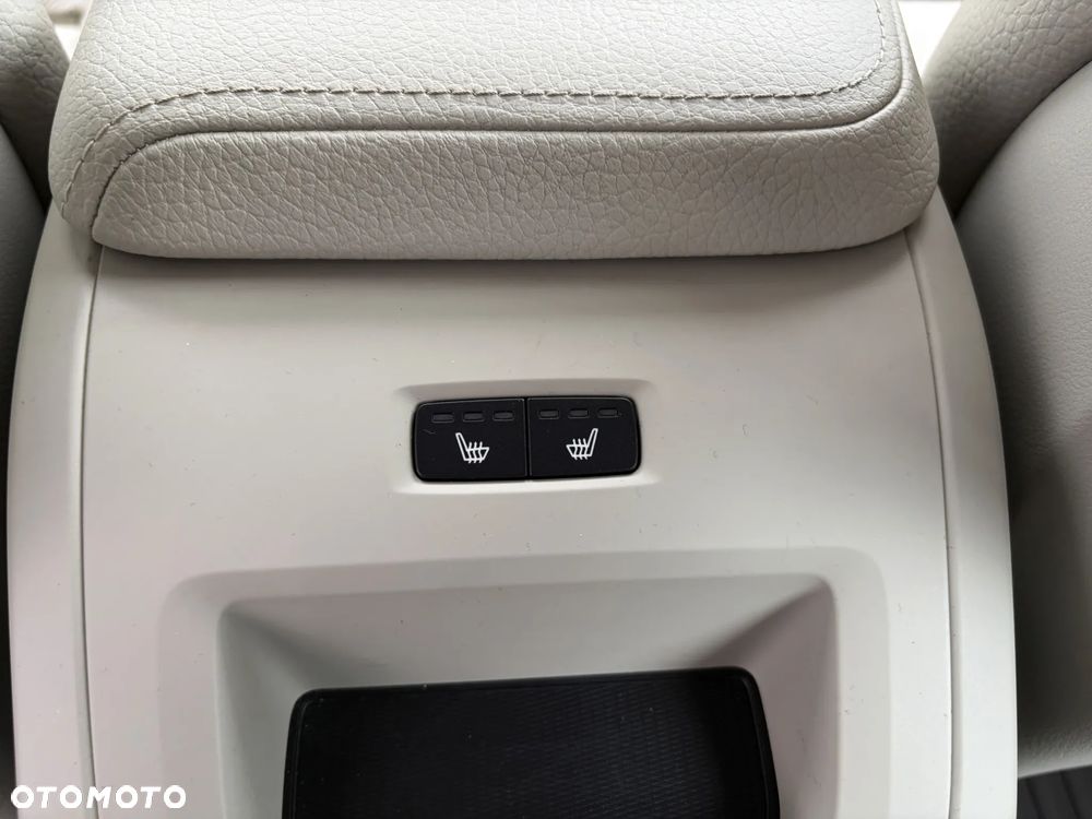 Volvo V60 D4 Geartronic Inscription - 33