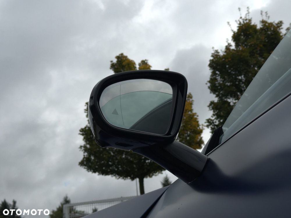 Mercedes-Benz AMG GT 63 4MATIC+ - 15