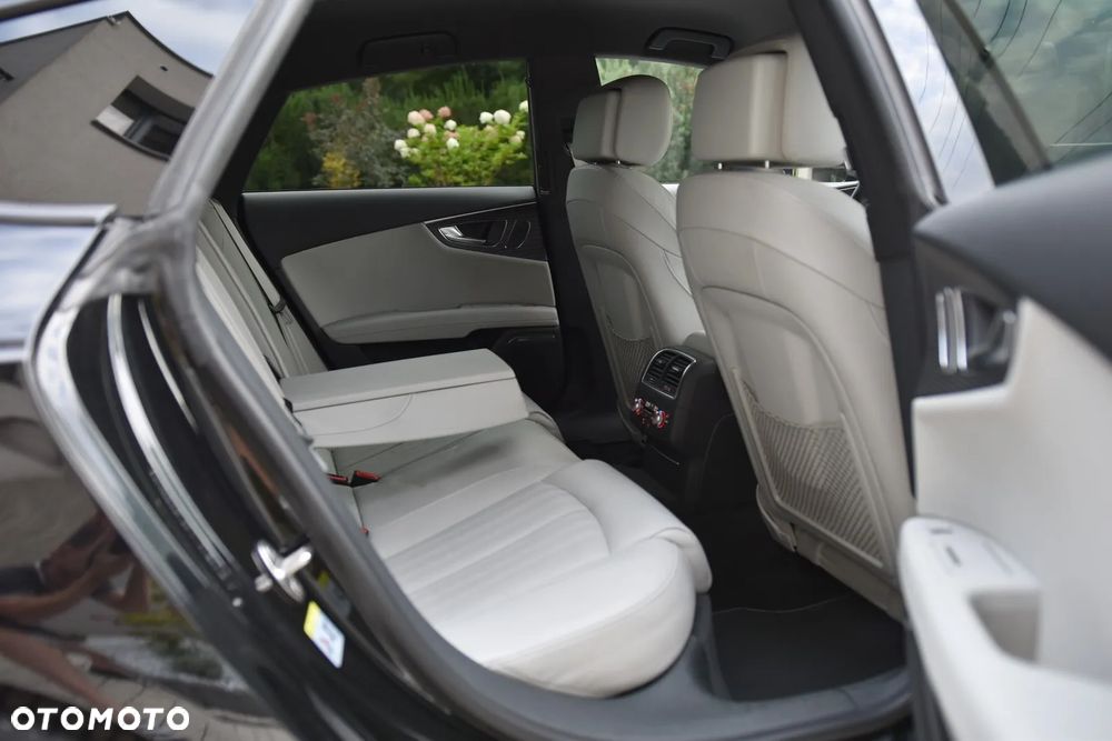 Audi A7 Sportback - 17