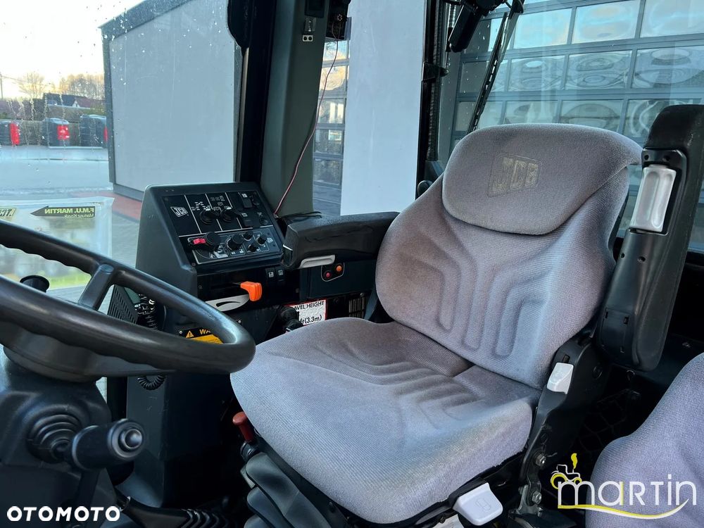 JCB Fastrac 2155 - 11