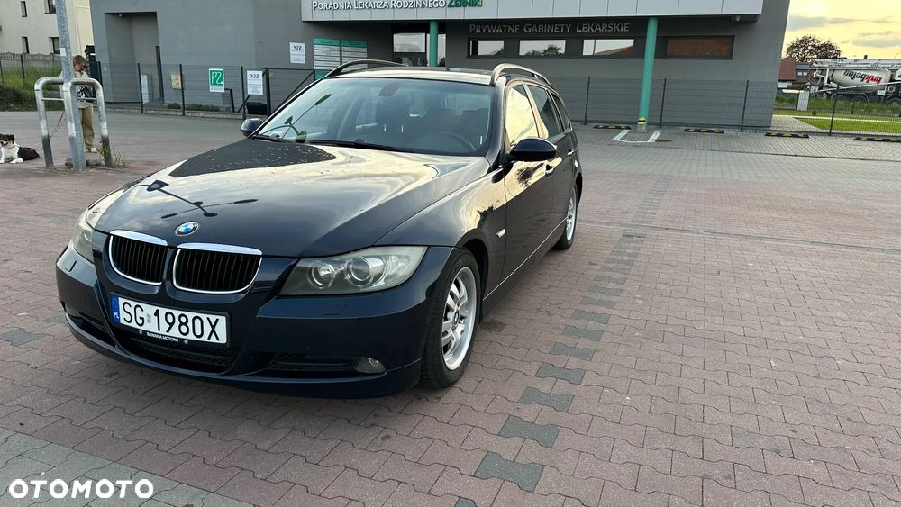 BMW Seria 3 318d - 2