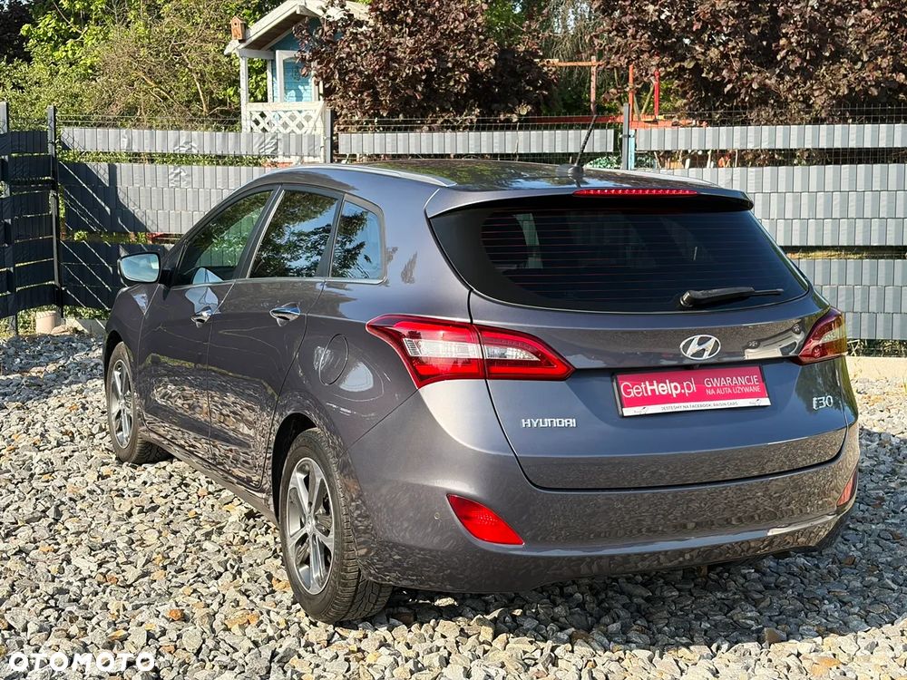 Hyundai i30 blue 1.6 CRDi DCT Passion - 30