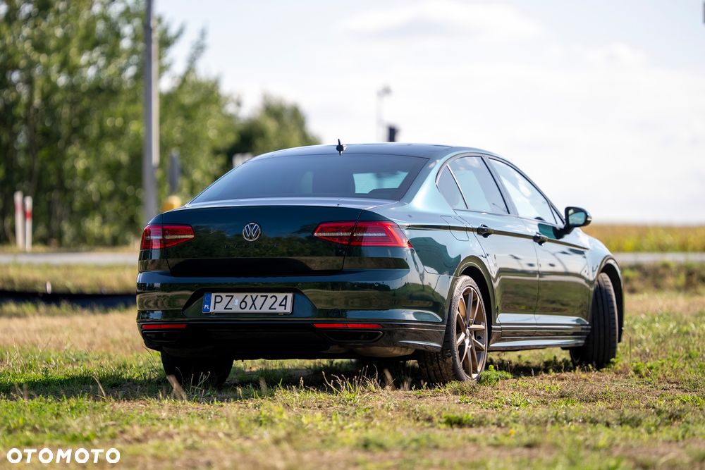 Volkswagen Passat - 4