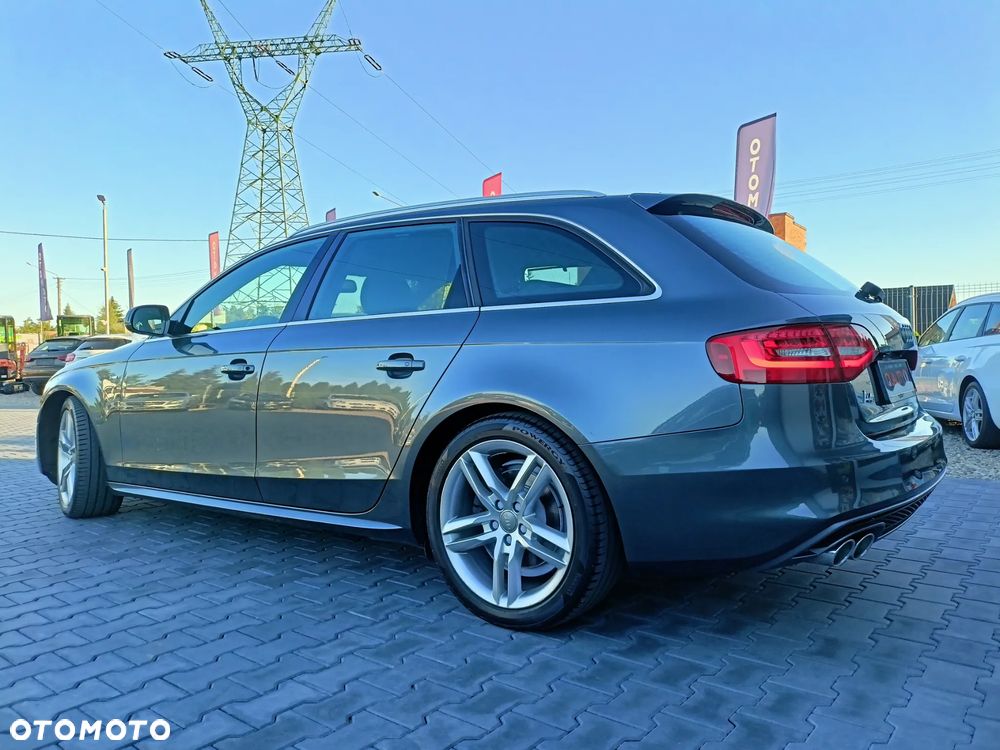 Audi A4 Avant - 6