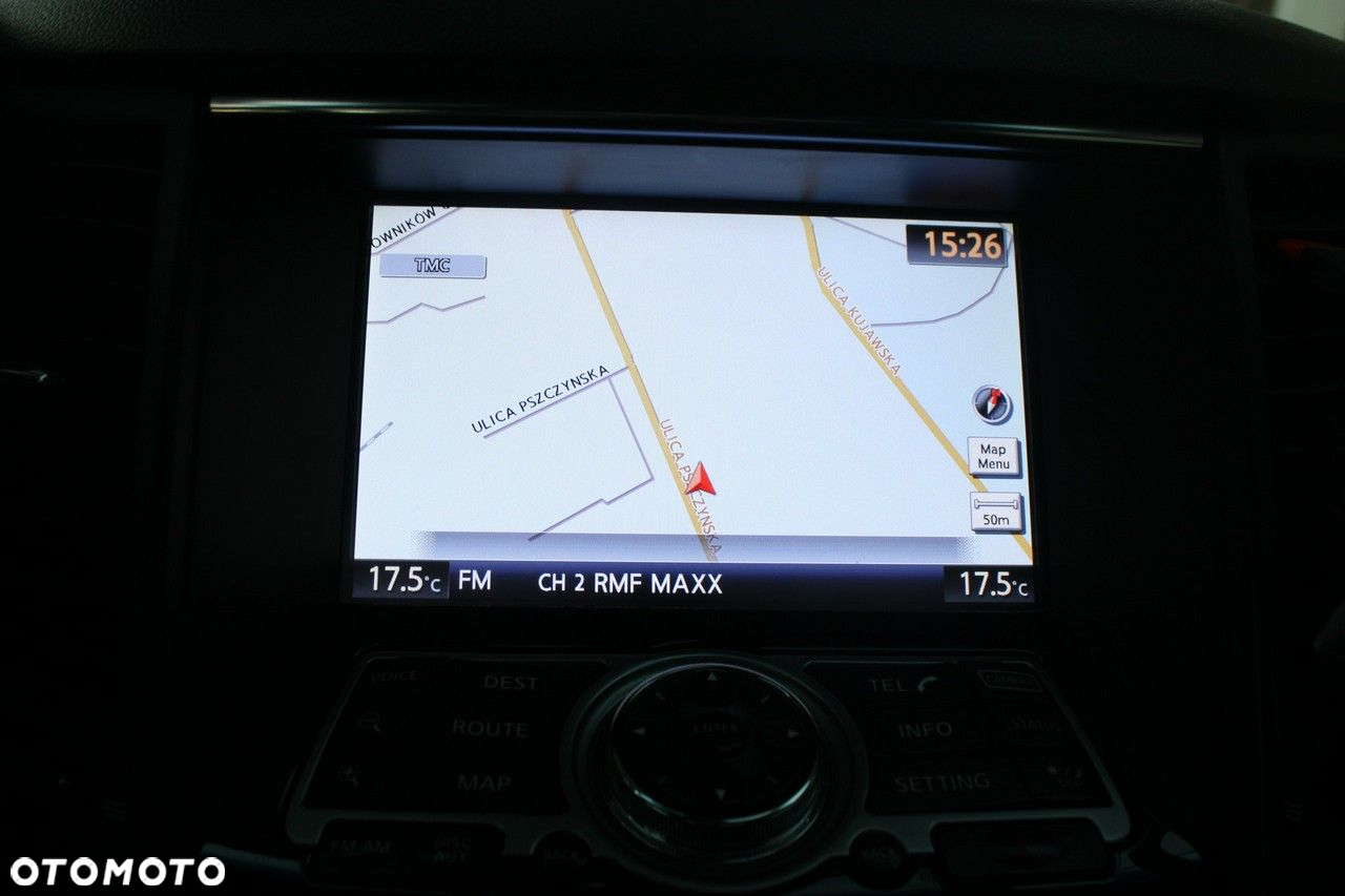 Infiniti QX70 - 24