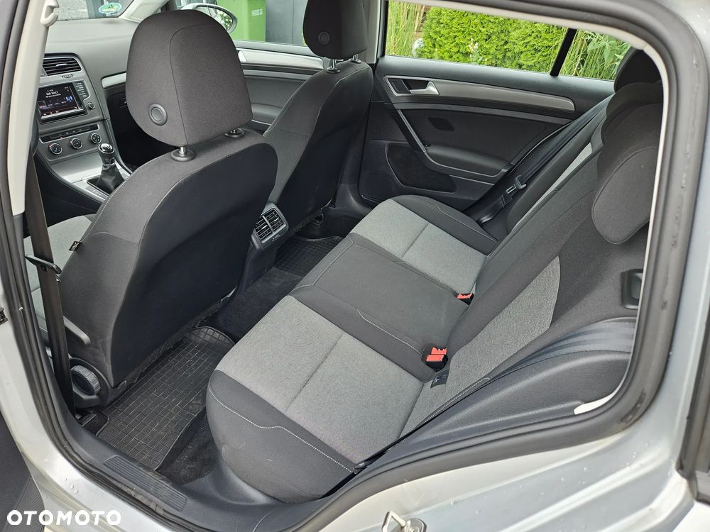 Volkswagen Golf 1.6 TDI BlueMotion Technology Trendline - 11