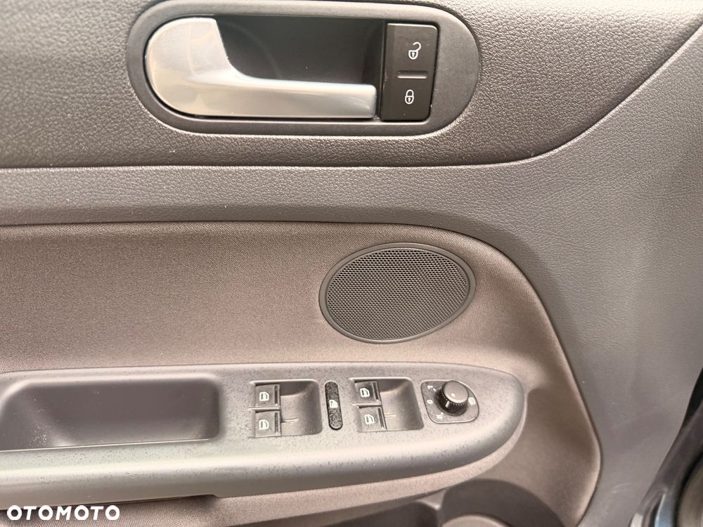 Volkswagen Golf Plus 2.0 TDI DPF Trendline - 20