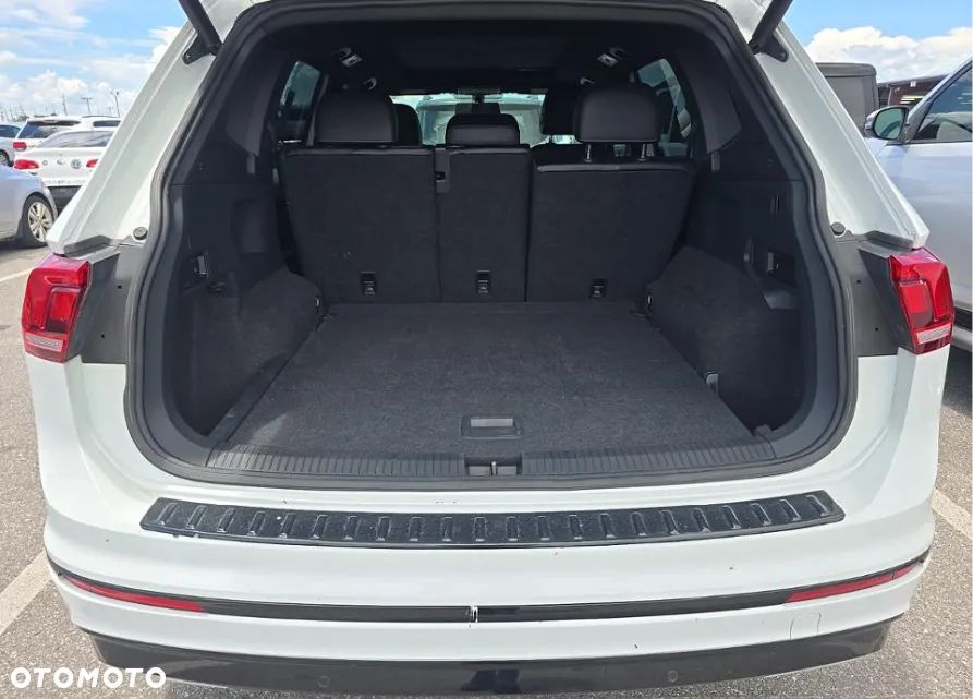 Volkswagen Tiguan - 10