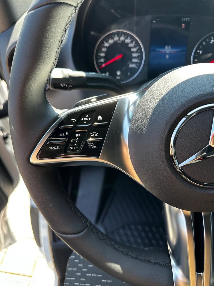 Mercedes-Benz Sprinter - 19