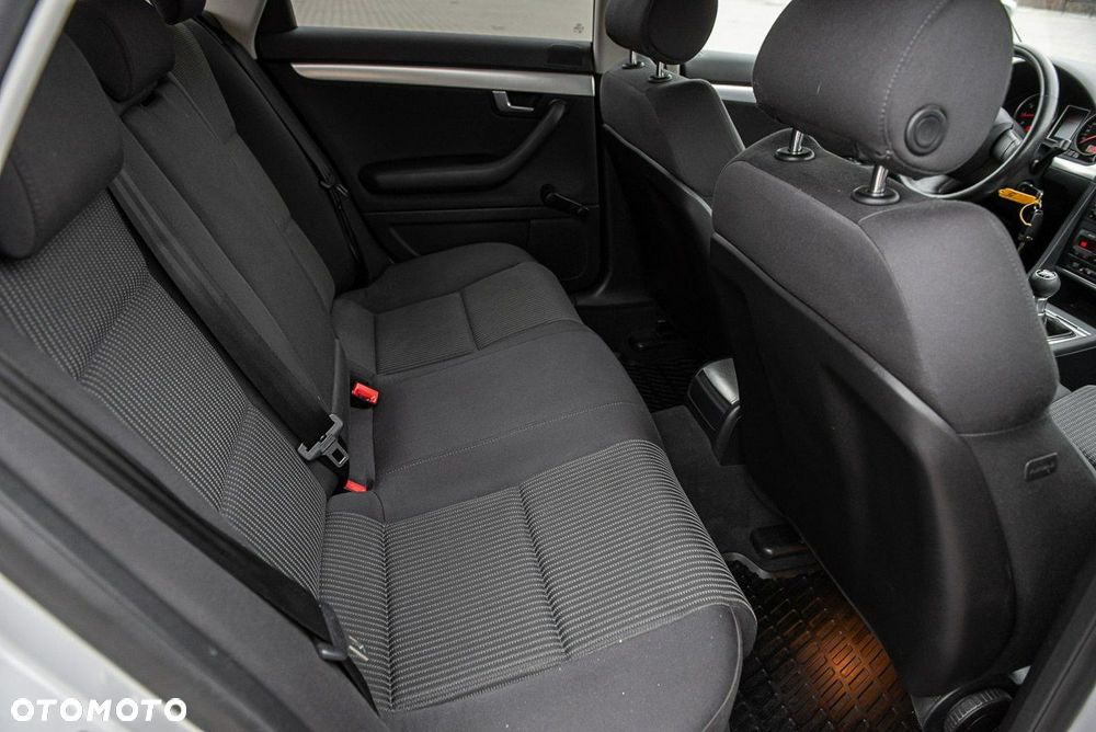 Audi A4 Avant 2.0T FSI Quattro - 8