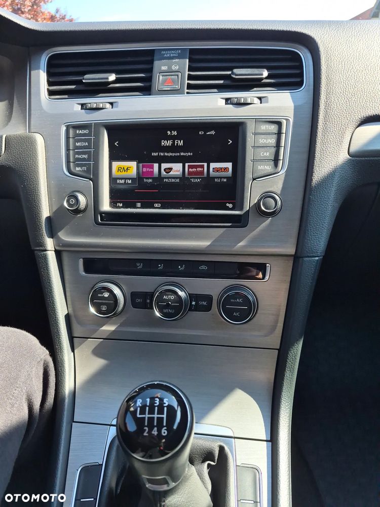 Volkswagen Golf 1.4 TSI BMT Comfortline - 10