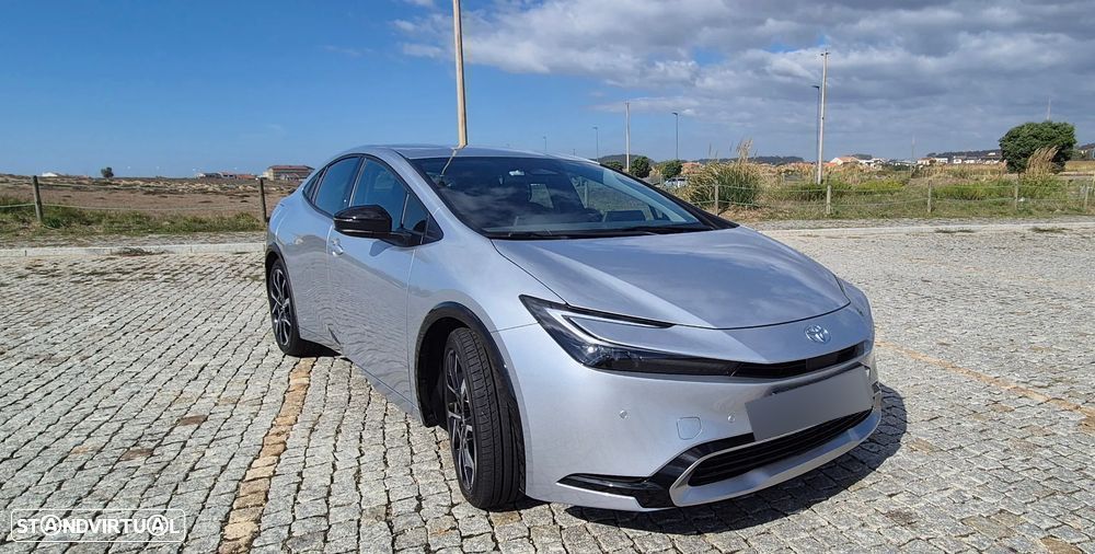 Toyota Prius 2.0 Plug-in Luxury - 9