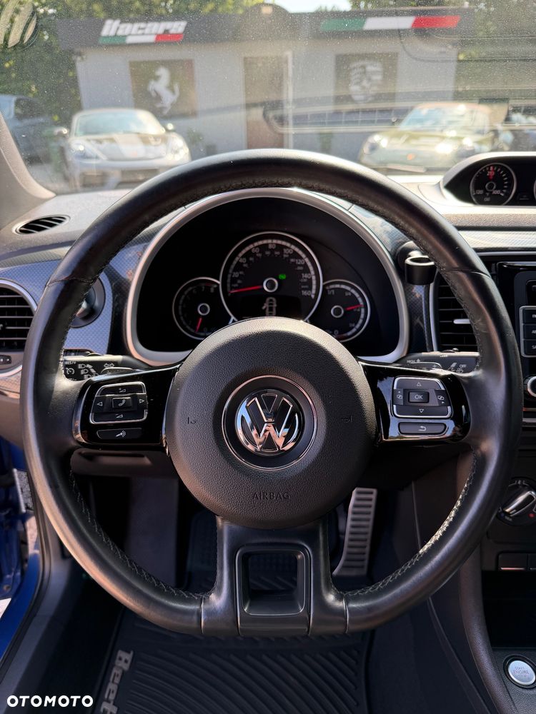 Volkswagen New Beetle - 17