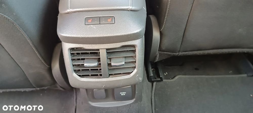 Ford Mondeo 2.0 TDCi Titanium - 11