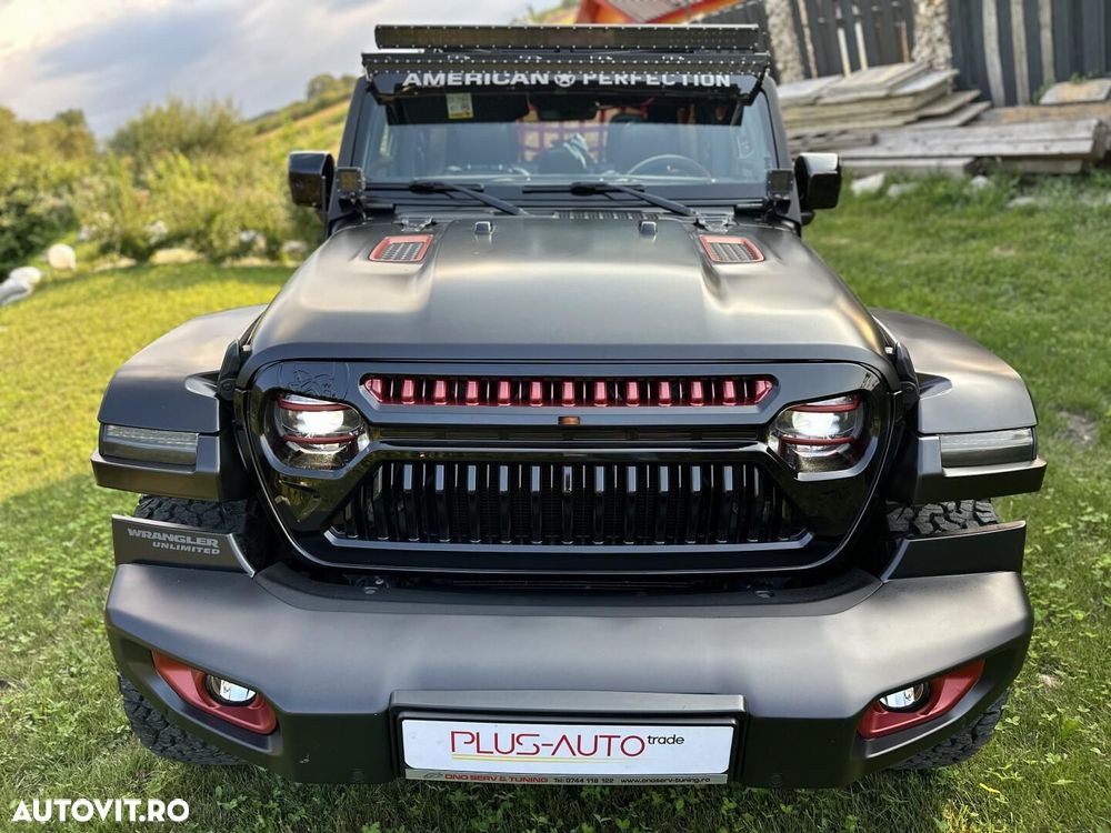 Jeep Wrangler - 8