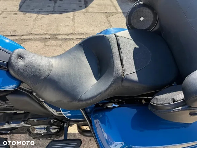Harley-Davidson Touring Road Glide - 25