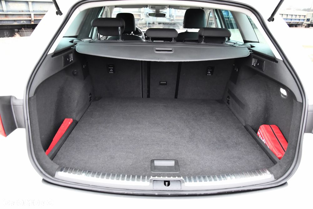 Seat Leon 2.0 TDI Xcellence S&S DSG - 15