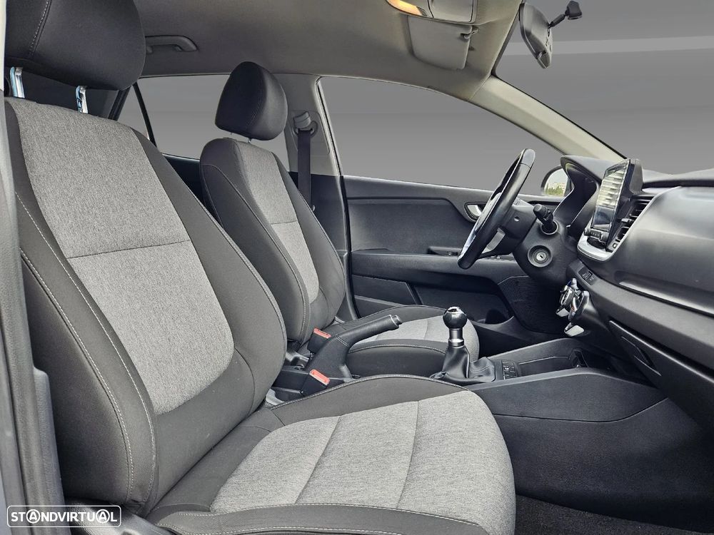 Kia Stonic 1.2 Dynamic - 29