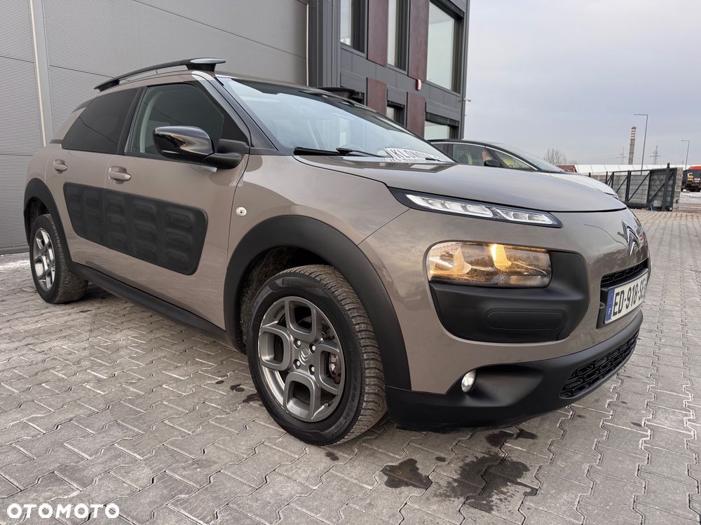Citroën C4 Cactus 1.2 PureTech Shine Edition S&S - 9