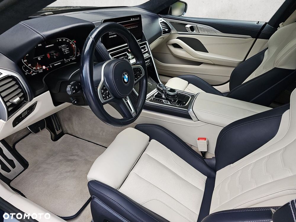 BMW Seria 8 - 11