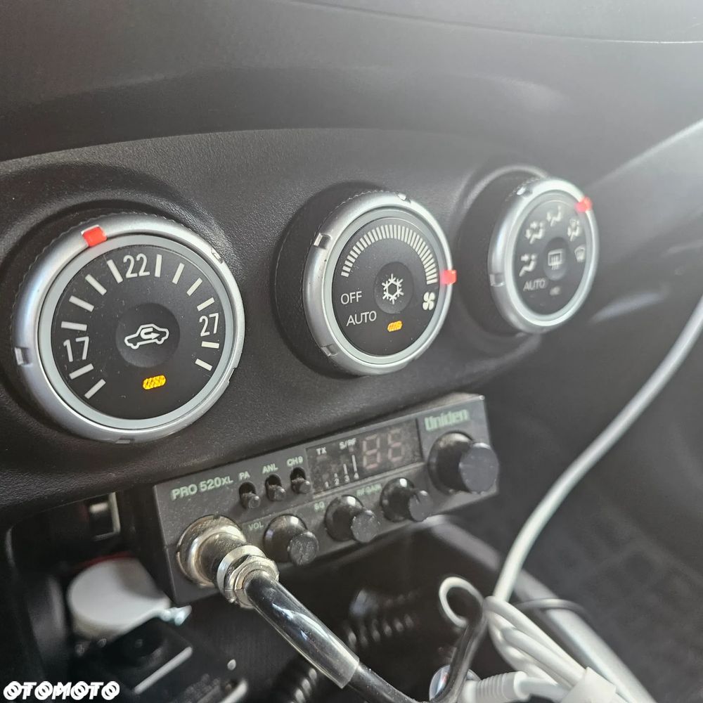 Citroën C-Crosser 2.2 HDi Exclusive - 12