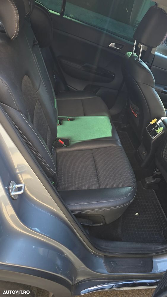 Kia Sportage 1.6 T-GDI 7DCT 4x4 Style - 8