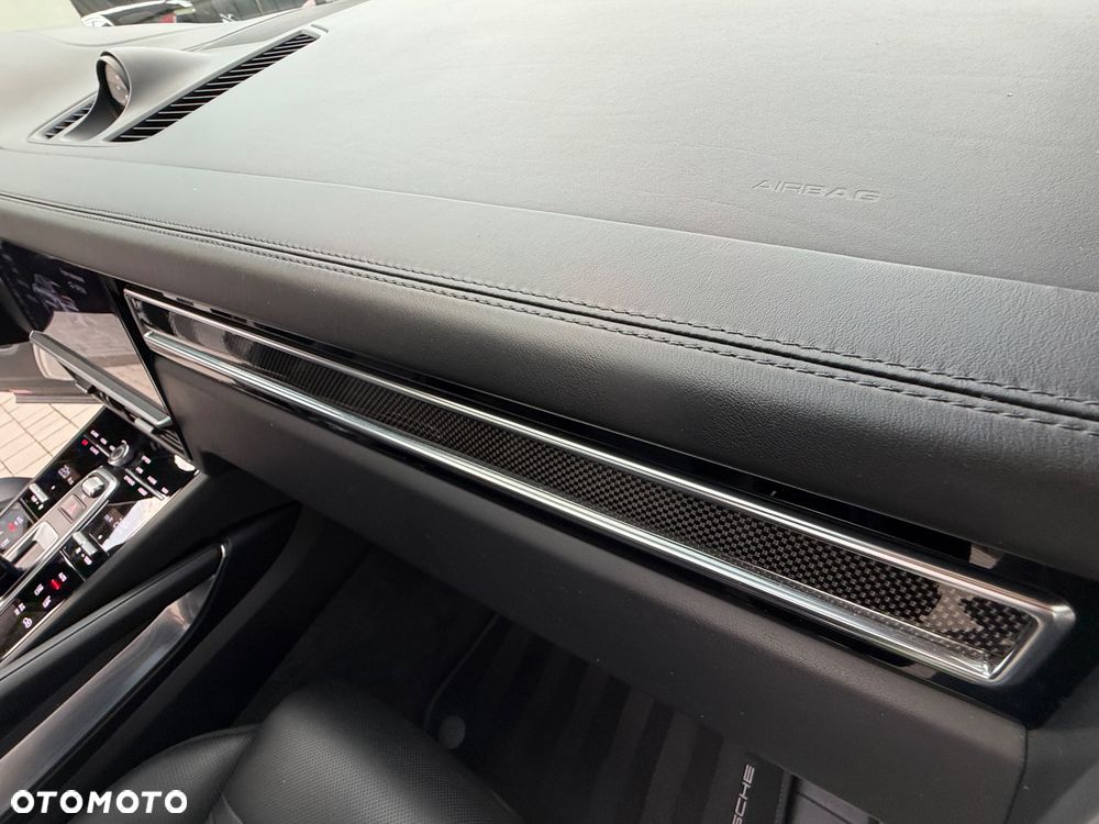 Porsche Cayenne Turbo - 37