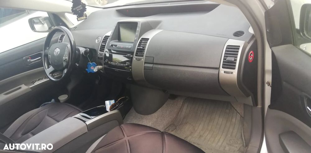 Toyota Prius - 6