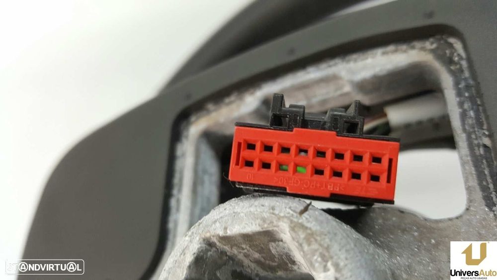 VOLANTE FORD FOCUS LIM. TREND - 7