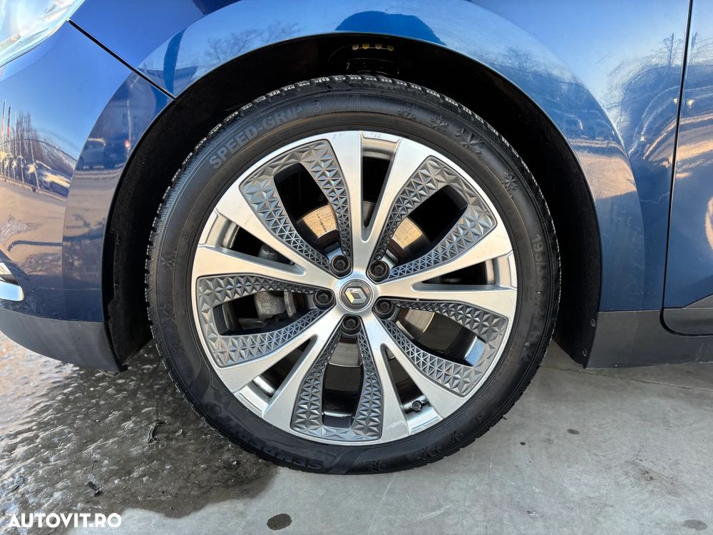 Renault Grand Scenic - 39