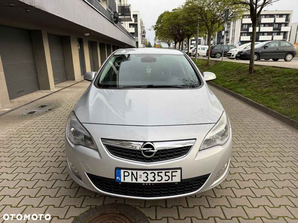 Opel Astra 1.7 CDTI DPF - 1