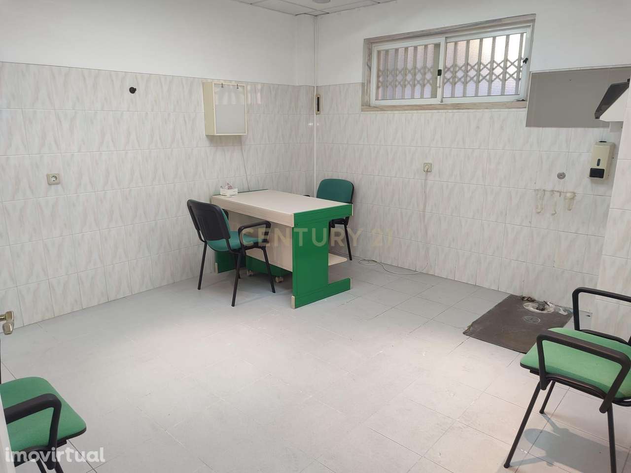 Loja com Duas Frentes | 75 m² | Quinta da Samaritana – Belas - Grande imagem: 3/19