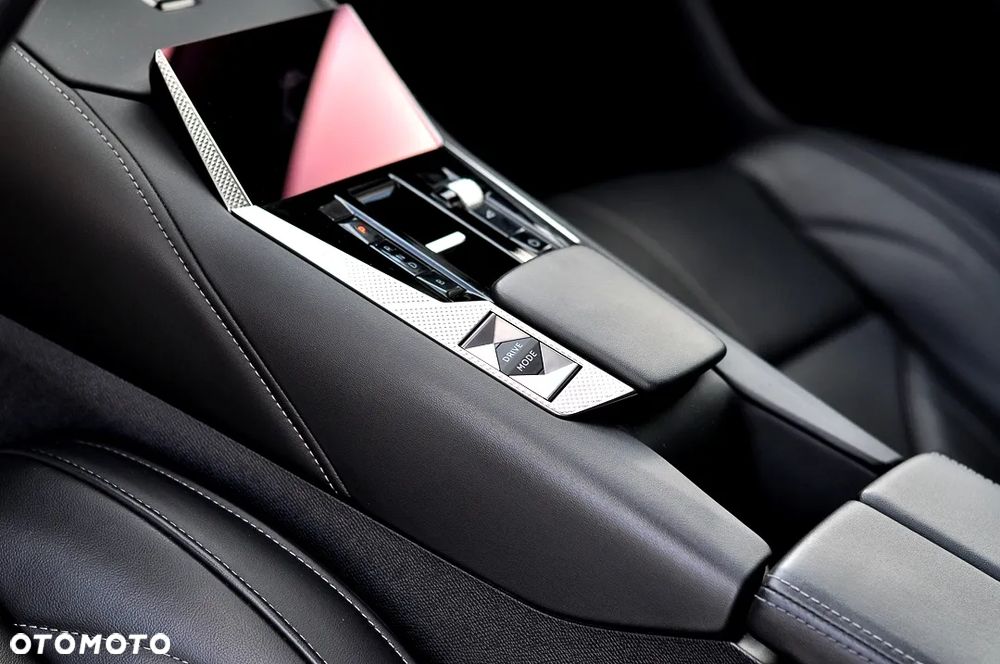 DS Automobiles DS 4 1.6 E-Tense Performance Line + - 26