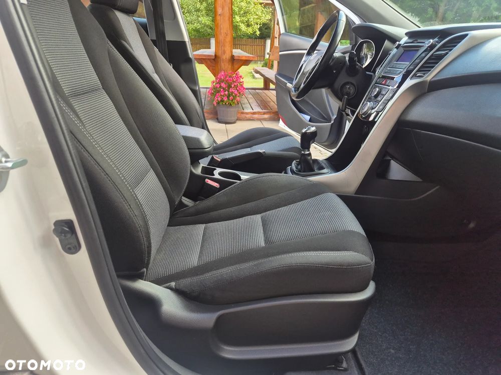 Hyundai i30 1.4 Trend - 24