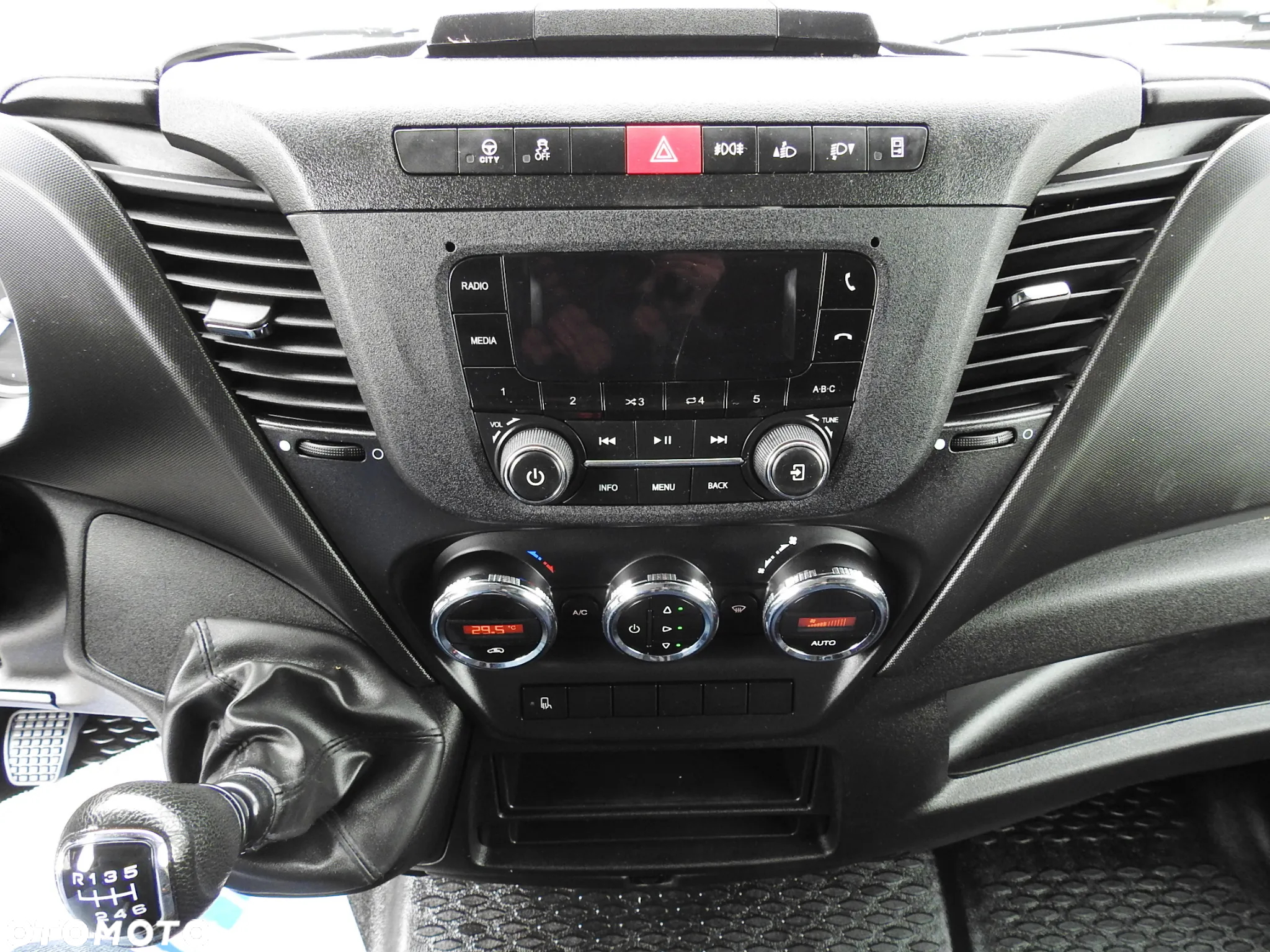 Iveco DAILY  35S18 PLANDEKA 10 PALET WEBASTO TEMPOMAT KLIMATYZACJA 180KM [ 350891 ] - 29