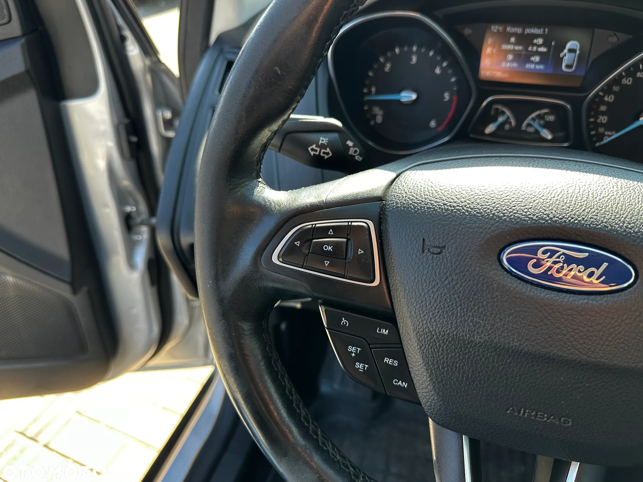 Ford Focus - 10