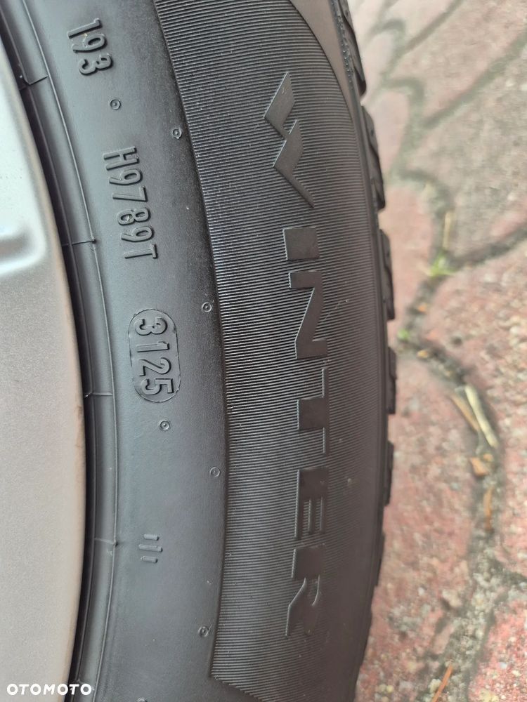 Volvo XC 40 B3 Core - 36