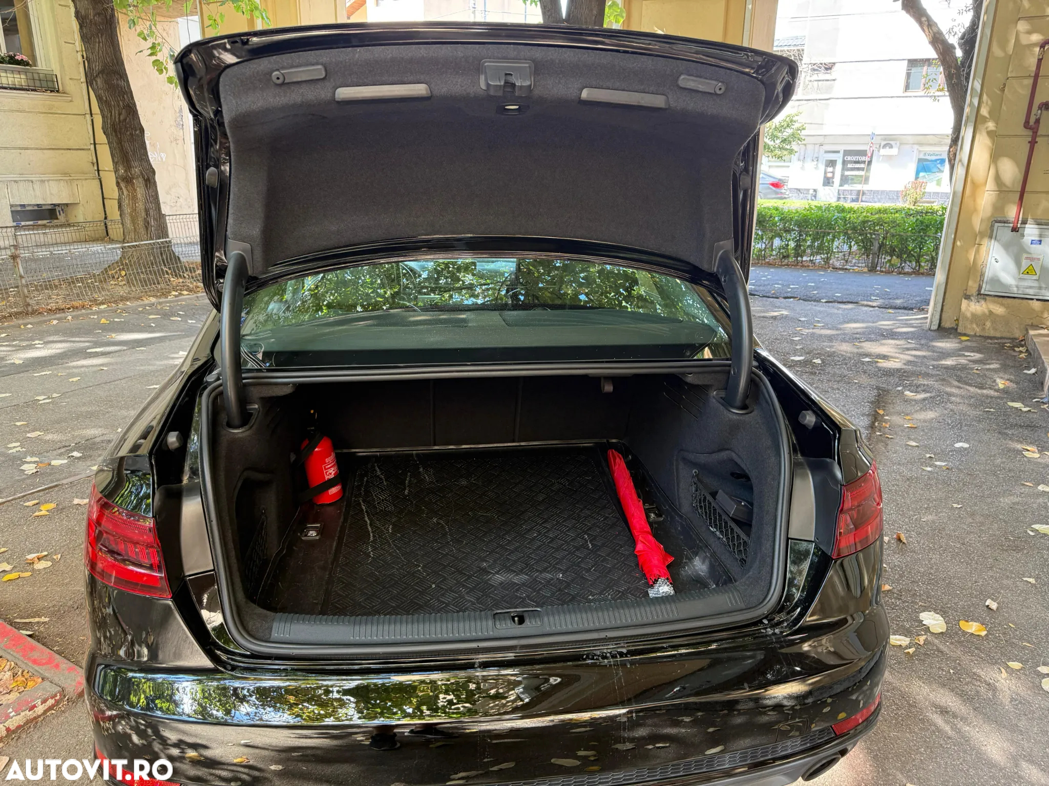 Audi A4 2.0 TFSI S tronic quattro - 9