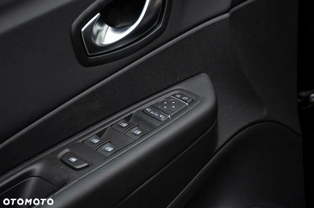 Renault Captur ENERGY TCe 120 EDC LIMITED - 33